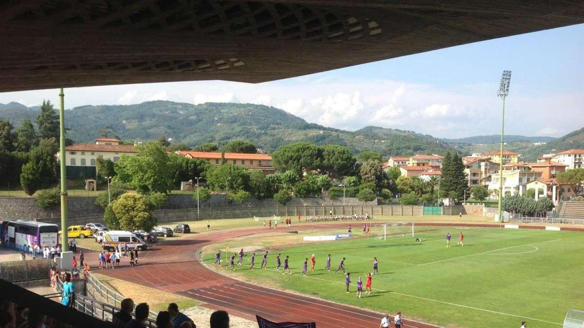 MONTECATINI, La squadra viola entra in campo
