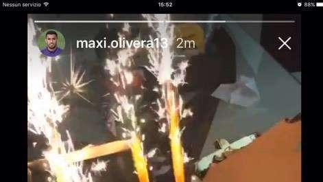 FOTO, Baba compie gli anni: la torta dei viola