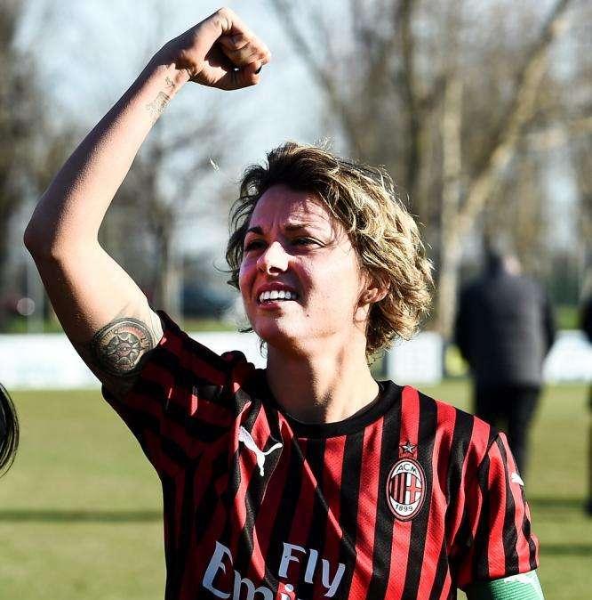GIACINTI (MILAN W). Sogno 2° posto: con le viola...