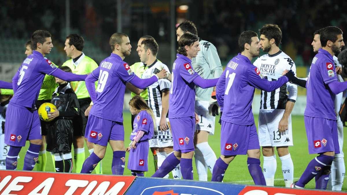 SIENA-FIORE, Uomo sorpreso a rubare negli spogliatoi