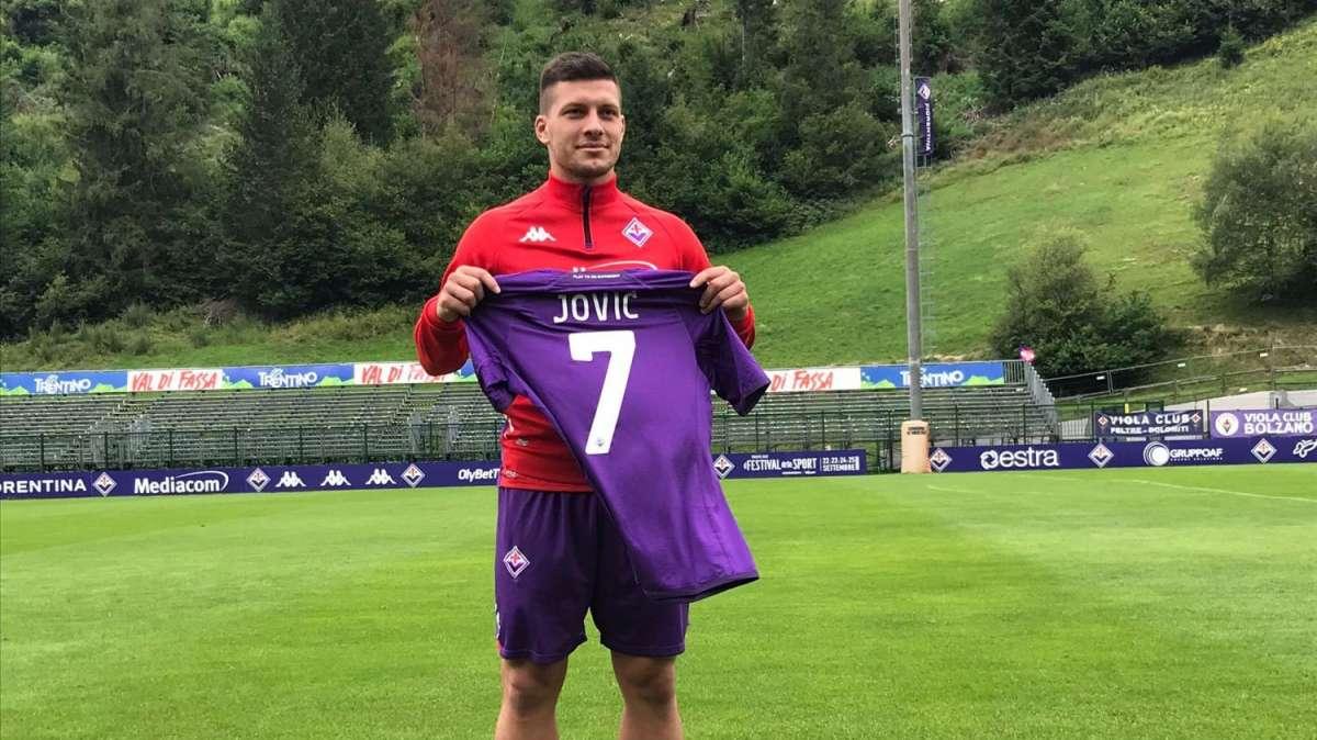 FOTO FV, Jovic con la maglia viola: prende la 7