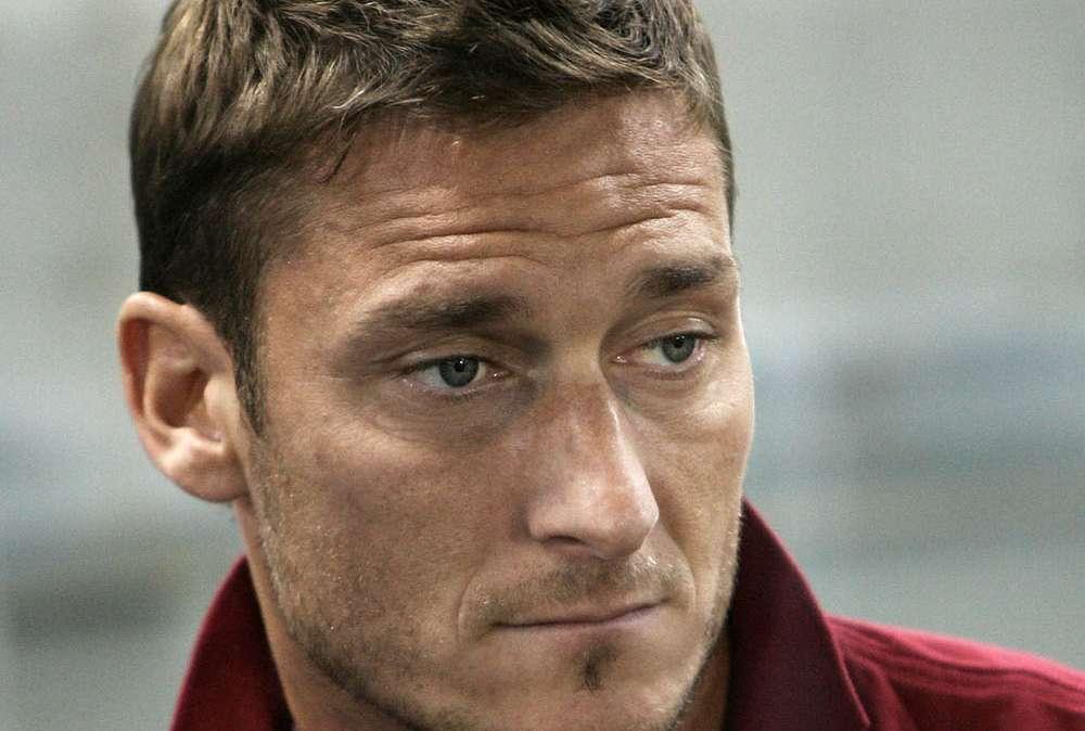 TOTTI-CONTI, Mani in faccia e poi pace