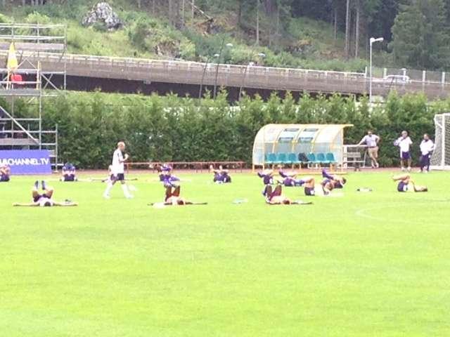 MOENA, Stretching e addominali per il gruppo