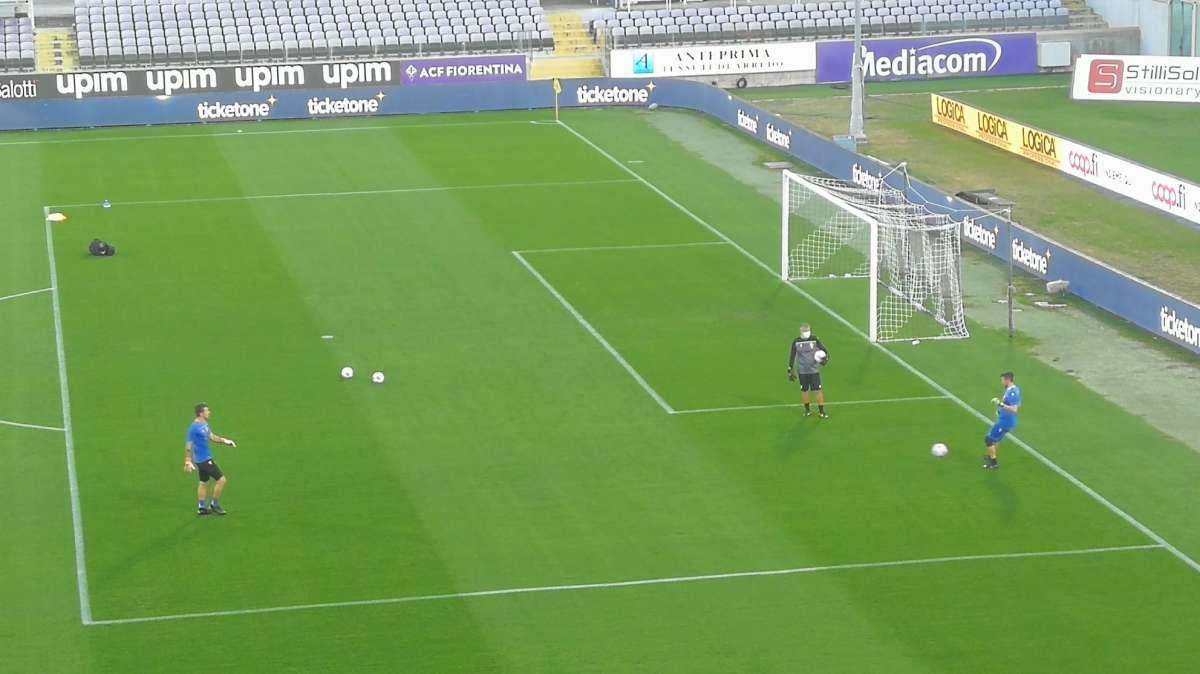 FOTO FV, Portieri Padova in campo: la gara si gioca