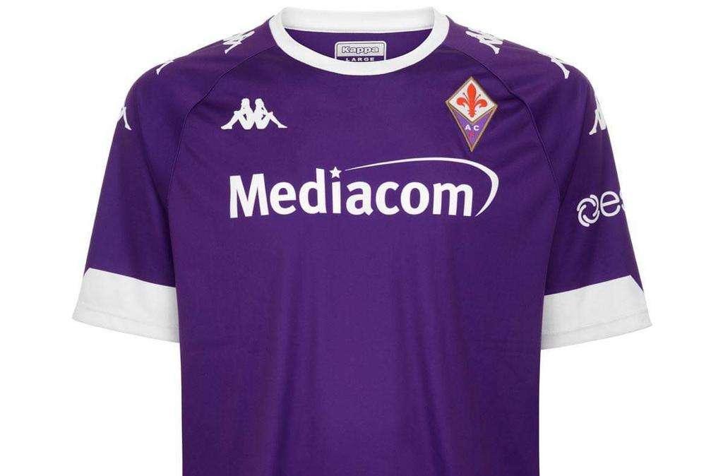 MAGLIE, Saranno svelate il 21/8. Negli store dal 22