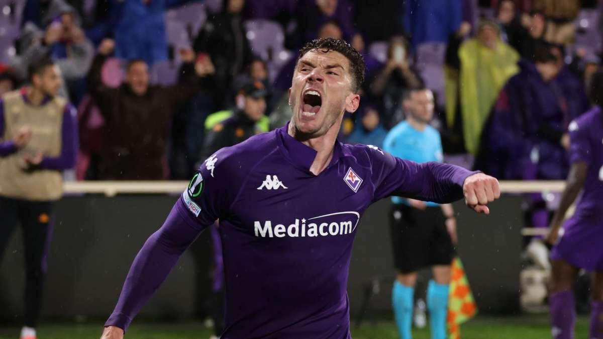 Gosens mette avanti la Fiorentina al 15'! Il tedesco batte Di Gregorio col mancino