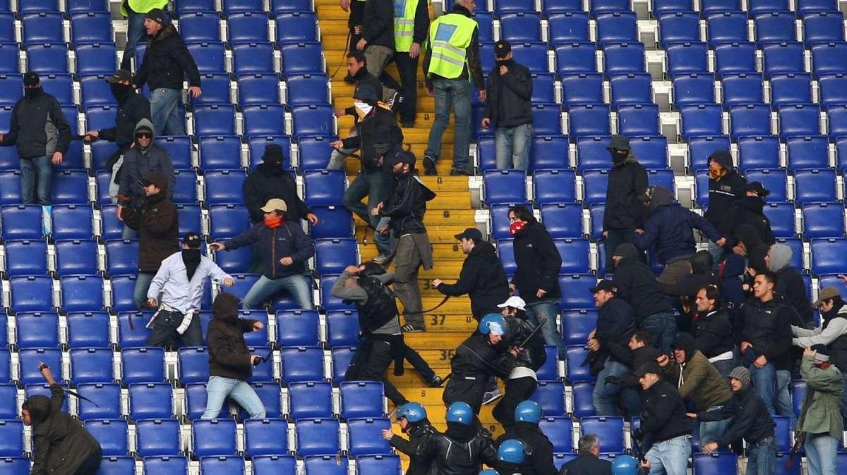 JUVE-NAPOLI, Tifosi azzurri aggrediti