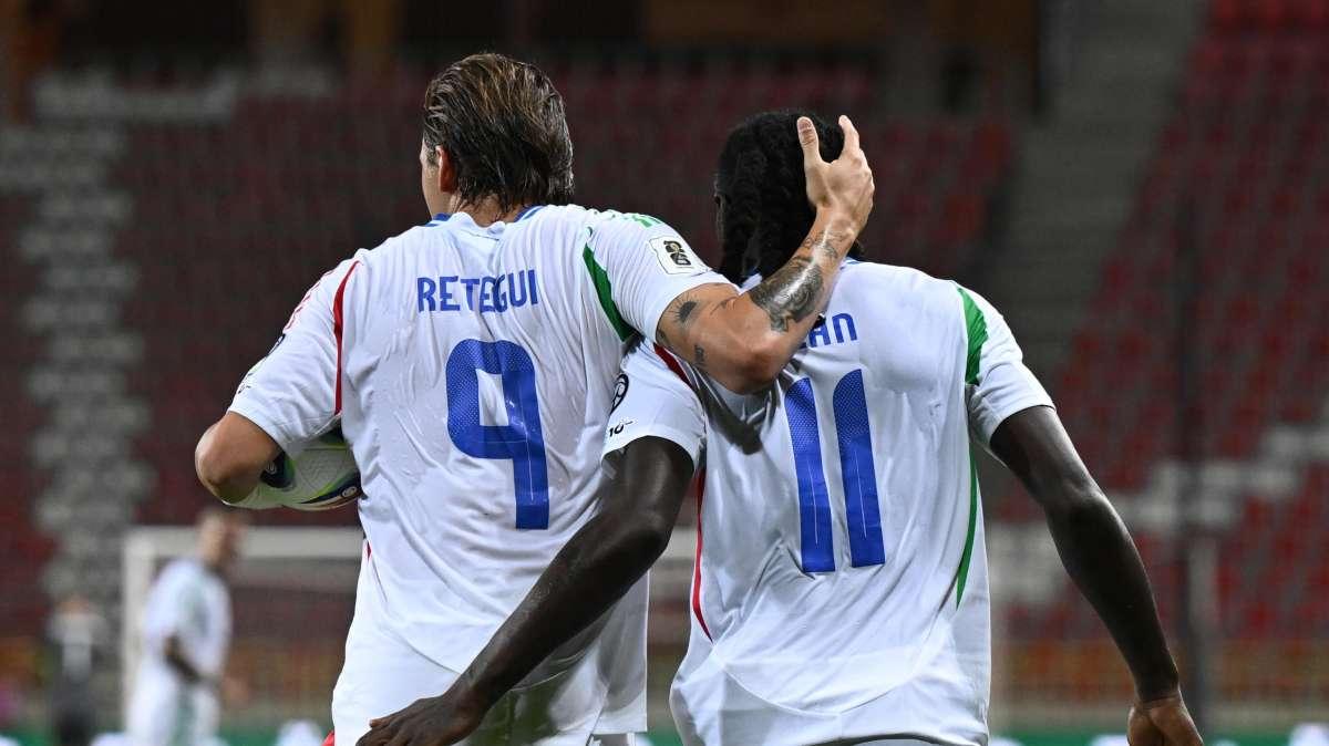 L’indicazione arriva dall'Italia, il Kean a due punte funziona e Pioli prende appunti