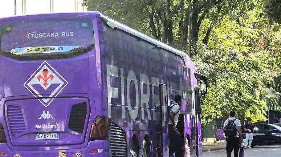 La Fiorentina è arrivata al Franchi: le immagini con gli applausi per i viola