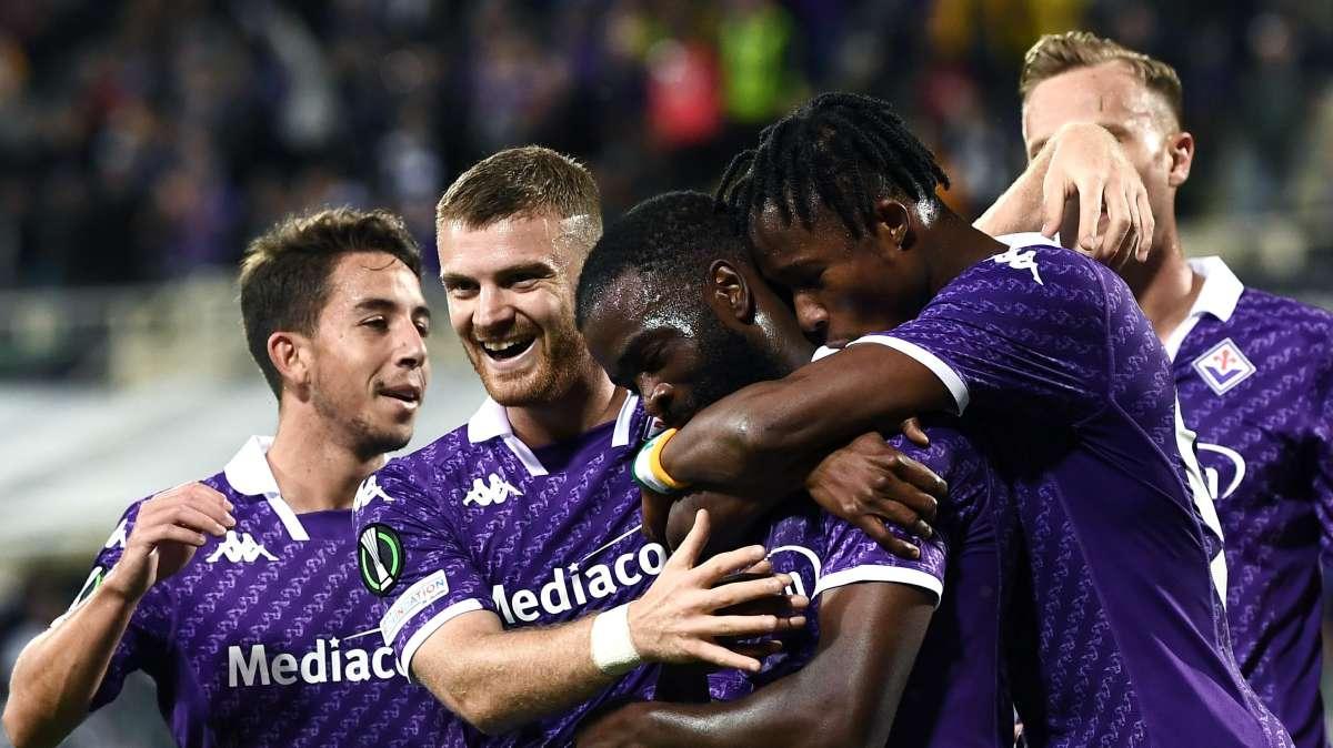FORM. UFFICIALI, BIRAGHI C'È, PARISI A DESTRA. DAVANTI TRIDENTE NICO-BELTRAN-IKONE