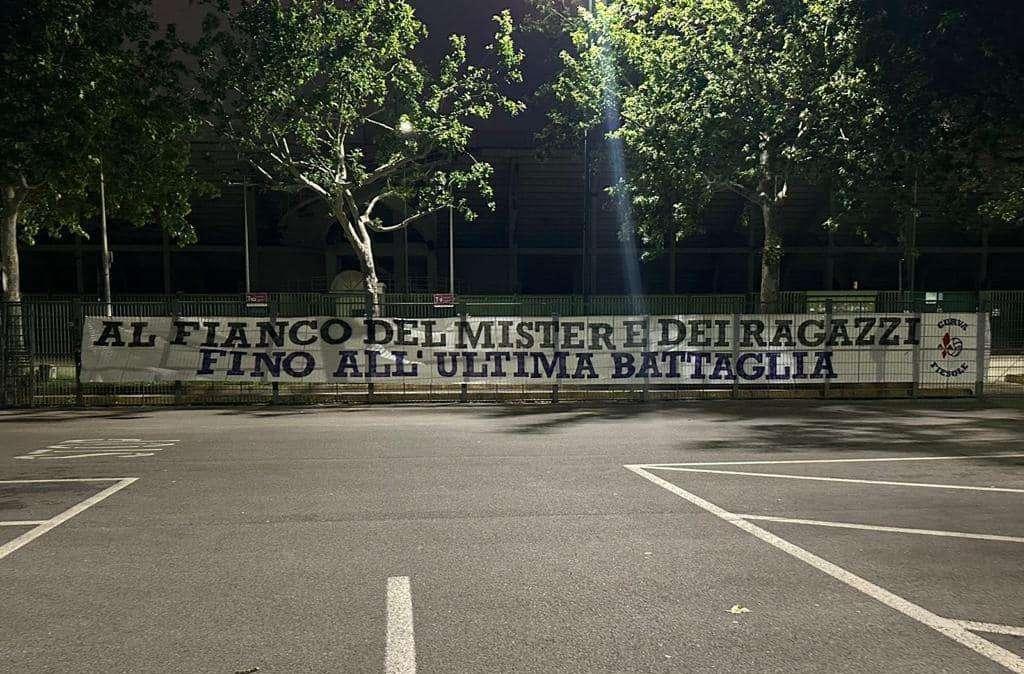 FIESOLE, Striscione al cs: “Al fianco di Italiano e squadra”