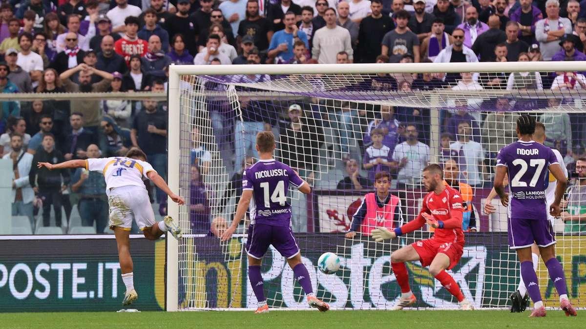 Fiorentina-Lecce 0-1, viola vicini al pareggio: ci prova Kean ma respinge Falcone