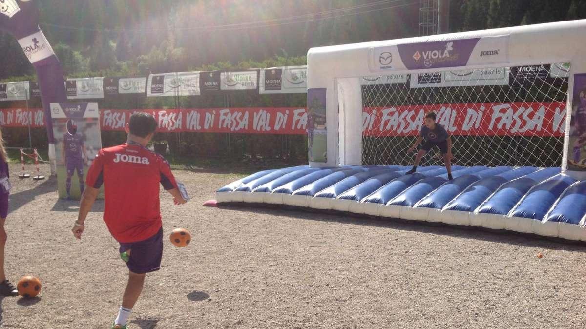 MOENA, Montella si diverte con un bambino