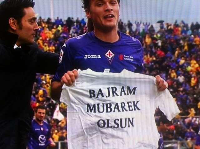 LJAJIC, Maglietta a sfondo religioso per lui