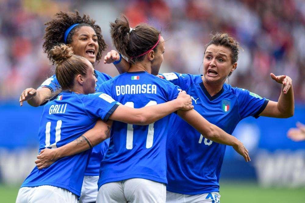 MONDIALI, L'Italia vince all'esordio. Le viola...