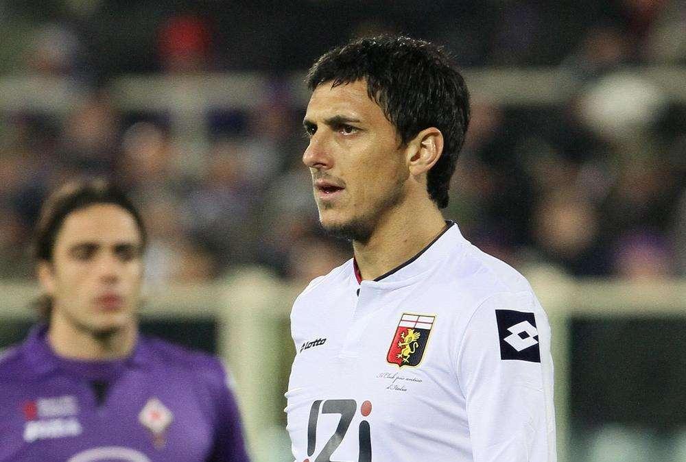 BURDISSO, Grande gara con i viola, punto importante