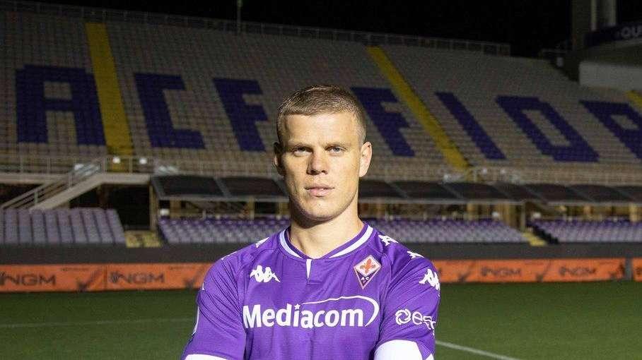 FIO-INT 0-2, Dentro Malcuit e Kokorin con Pulgar