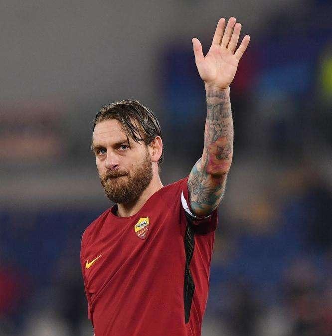 CHAMPIONS, Al 45' Roma sotto 1-0 a Barcellona