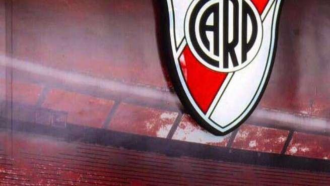 J. ARGENTA (LPM) A FV, ADDIO M. QUARTA UN INFERNO PER IL RIVER. TUTTI LO RIMPIANGONO