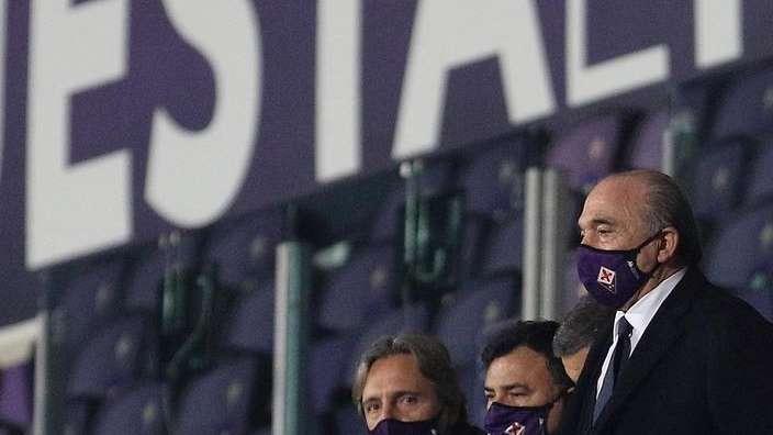 UNA PANCHINA ALL'ORIZZONTE