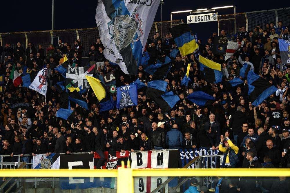 INT-CAG, Pure i tifosi nerazzurri cantano: "Insensibile"