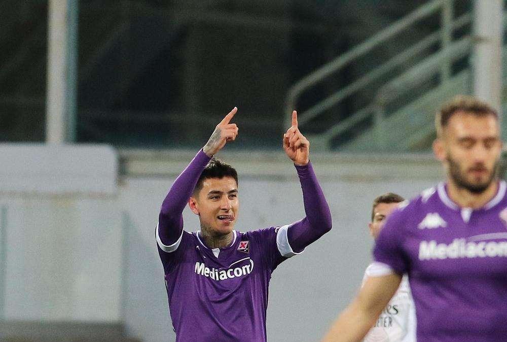 PULGAR, Post per celebrare le 50 presenze in viola