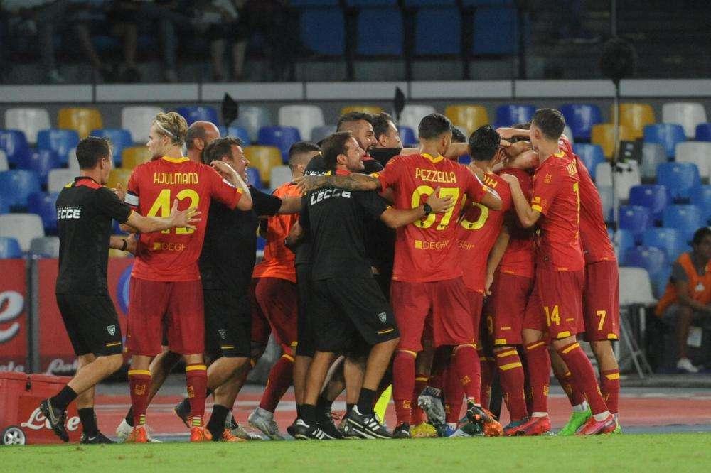 NAPOLI-LECCE, Arrestati due ultrà ospiti dopo scontri