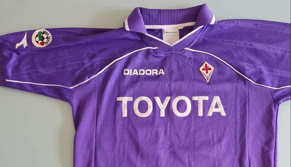 La maglia viola: L’ultimo titolo vinto, la cessione di Batistuta e la maglia argentata