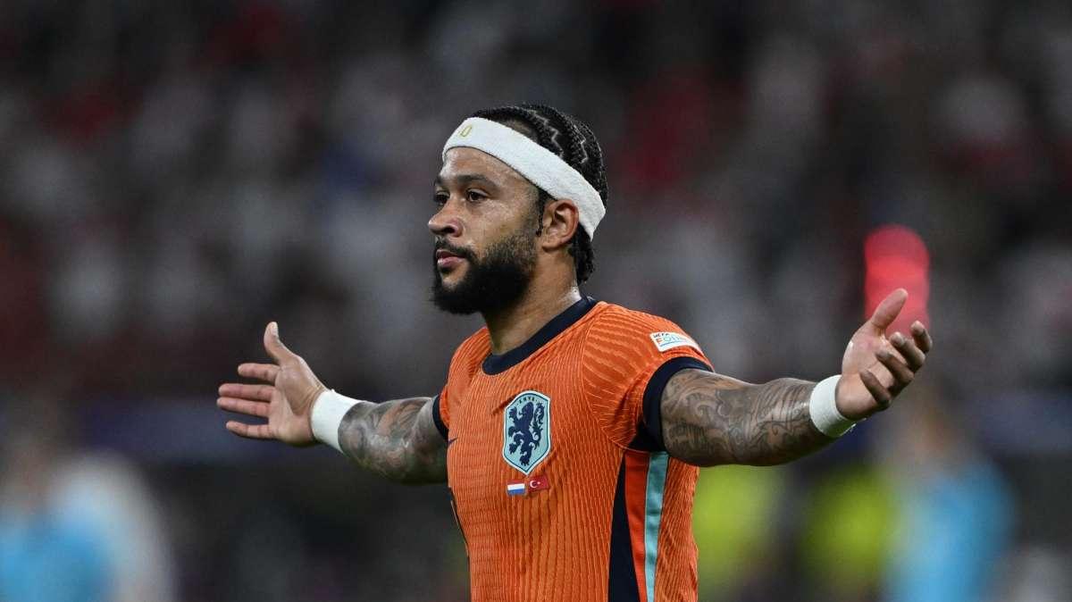 SVINCOLATI DI LUSSO, Ecco chi resta. Depay chiede 5mln