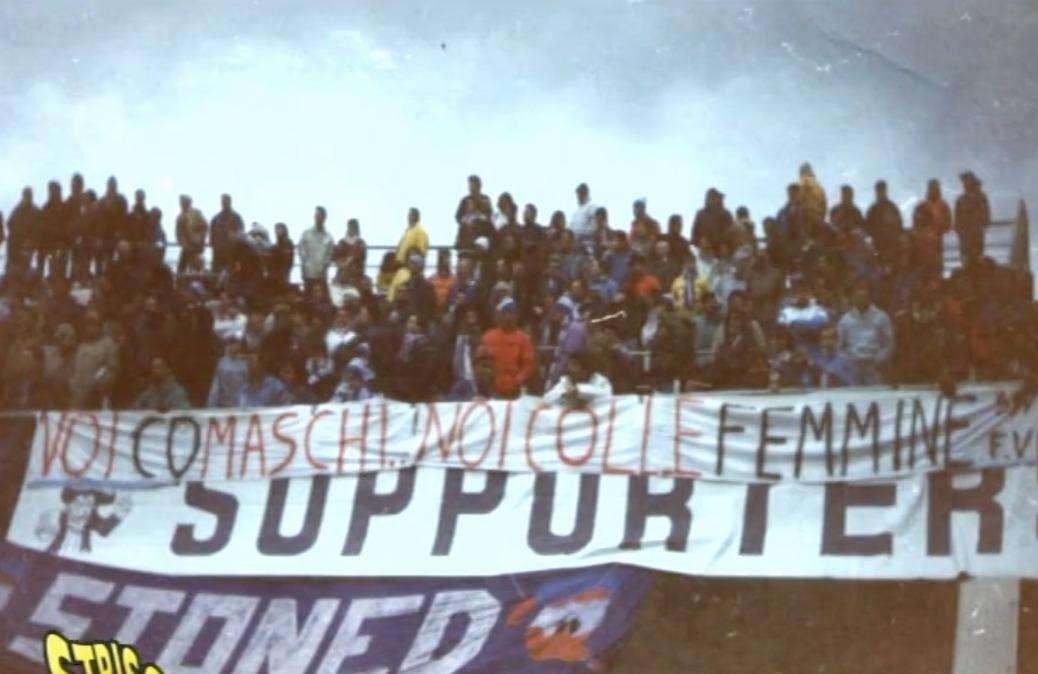 “Voi comaschi, noi colle femmine”: lo striscione che ha fatto la storia (e che oggi servirebbe più che mai)