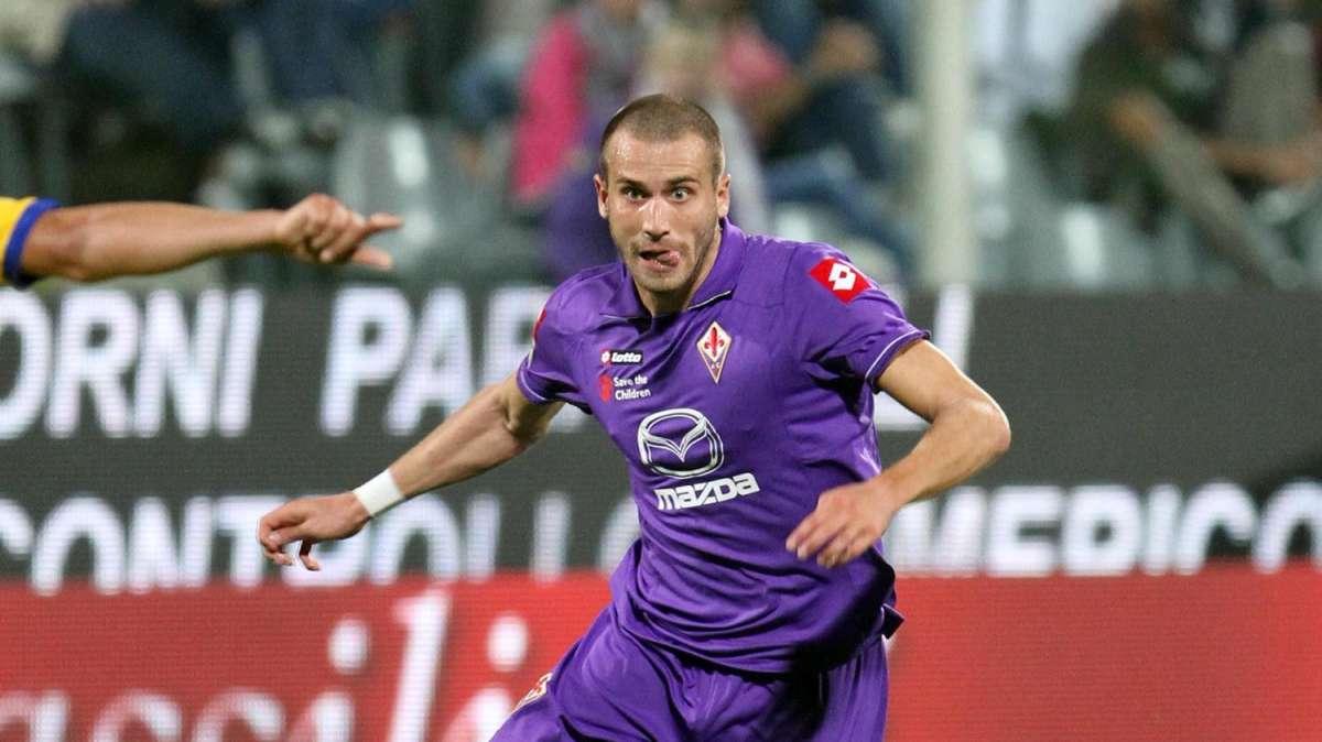 FIORENTINA-SIENA 2-0, Esce Cassani per De Silvestri 