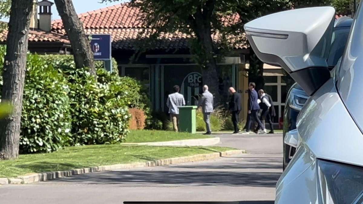 FOTO FV, Italiano a Bologna per firmare con i rossoblu