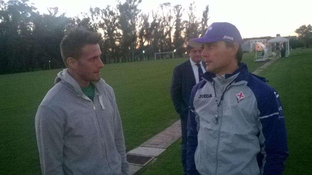 FOTO-VIDEO FV, Denis fa visita ai viola durante l'allenamento all'A.F.A.