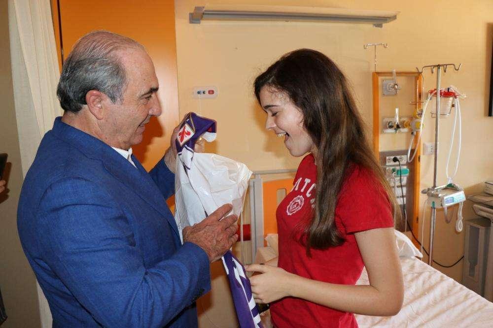 FOTO, Gadget e sorrisi per Commisso al Meyer