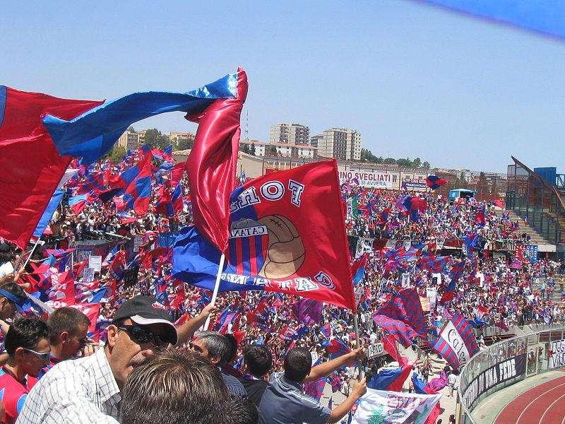 Il Catania di mister Rigoli: 4-3-3 con massima versatilità