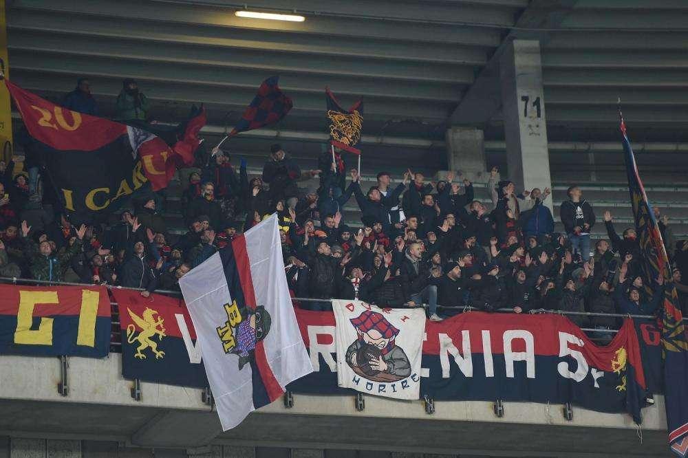 Verona-Genoa, il primo tempo della gara del Bentegodi (live)