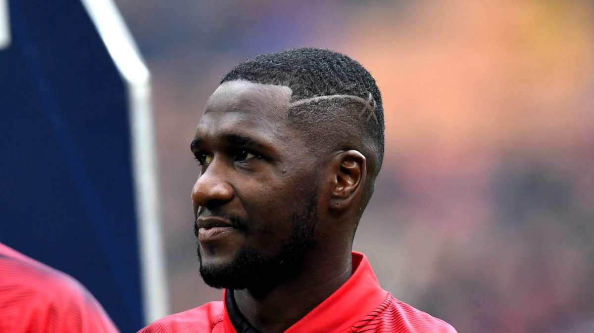 Genoa, difensori in arrivo, nella lista c'è anche l'ex Milan Zapata