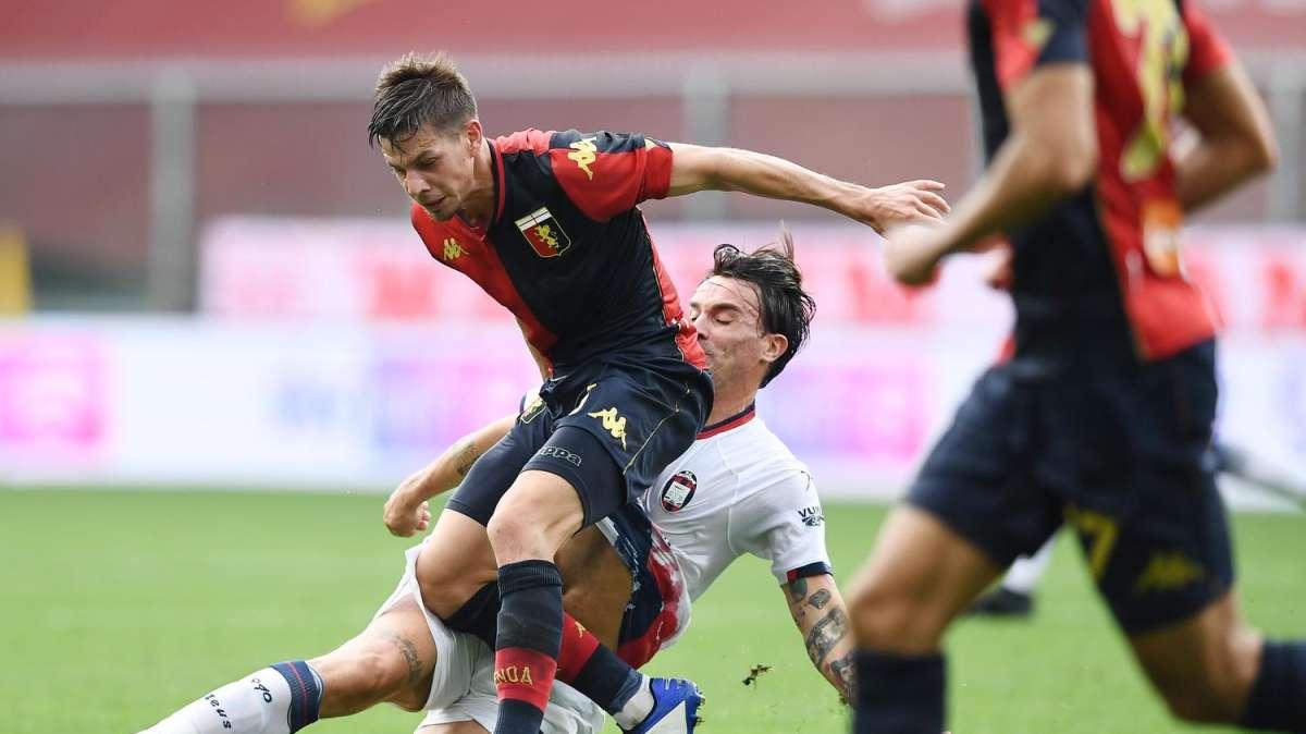Genoa - Crotone, la fotogallery della sfida vinta dai liguri 4 a 1