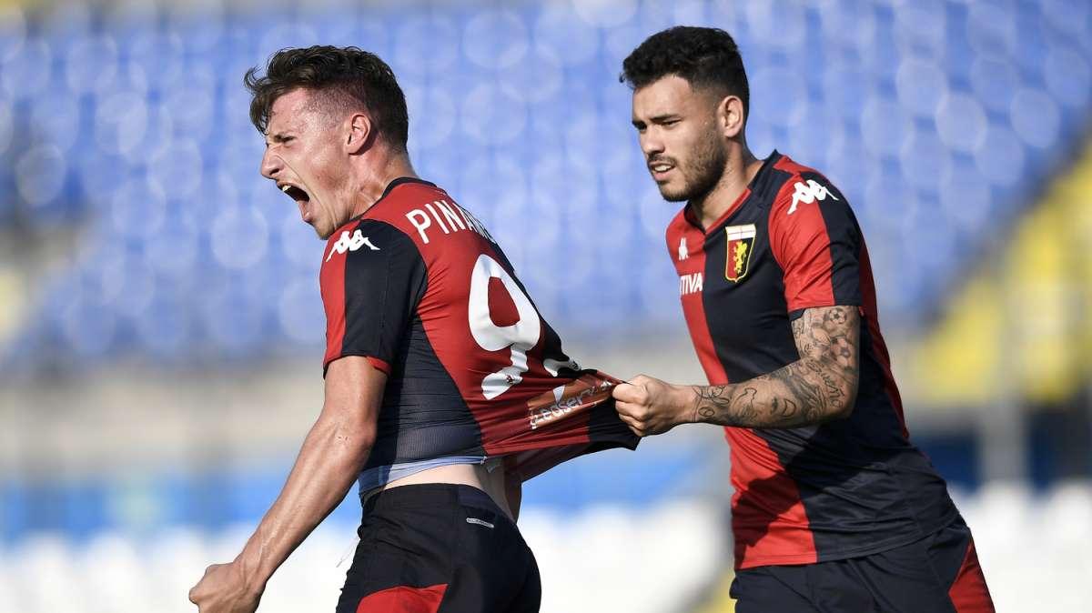Genoa pagelle, Iago Falque rigorista perfetto; Pinamonti lotta e segna