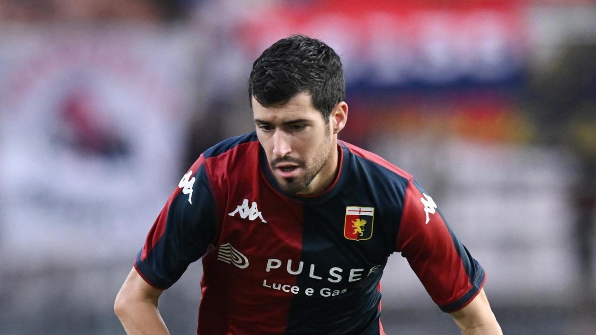 Genoa, ufficiale la cessione di Aaron Martin al Racing Santander