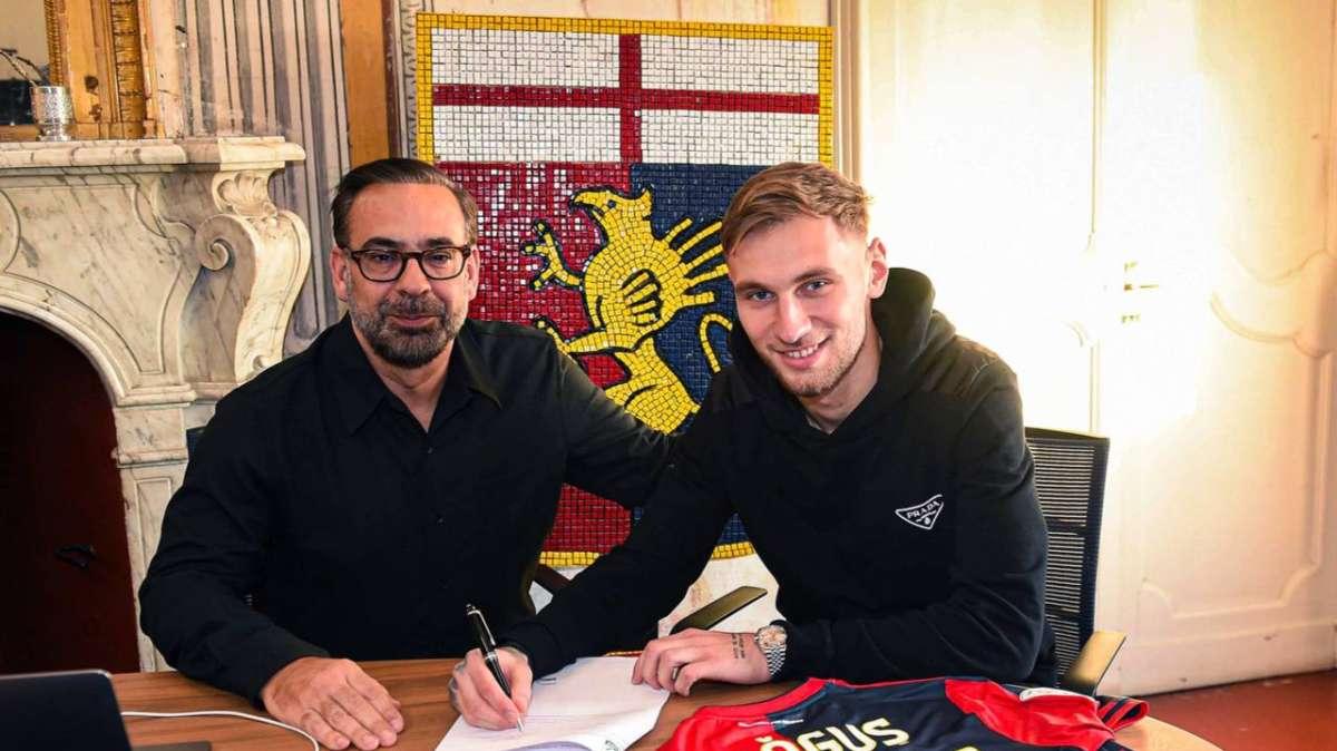 Genoa, ufficiale l'arrivo dell'attaccante rumeno Dragus