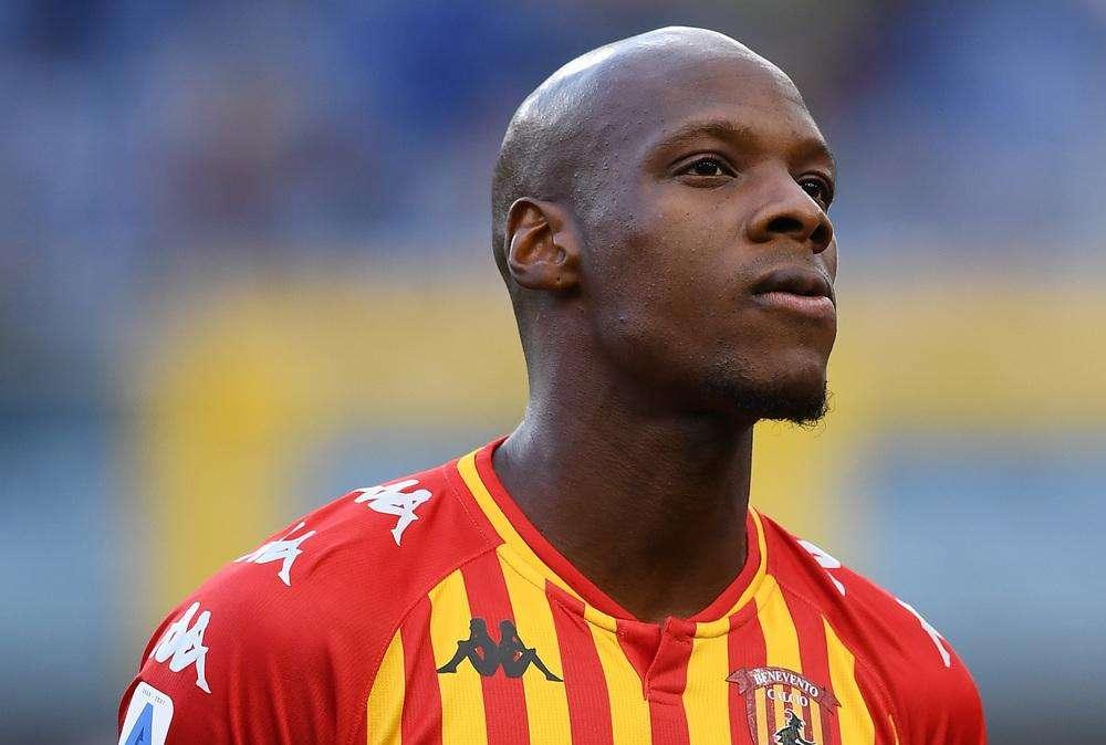 Benevento, il centrocampista Dabo out a causa del Covid-19