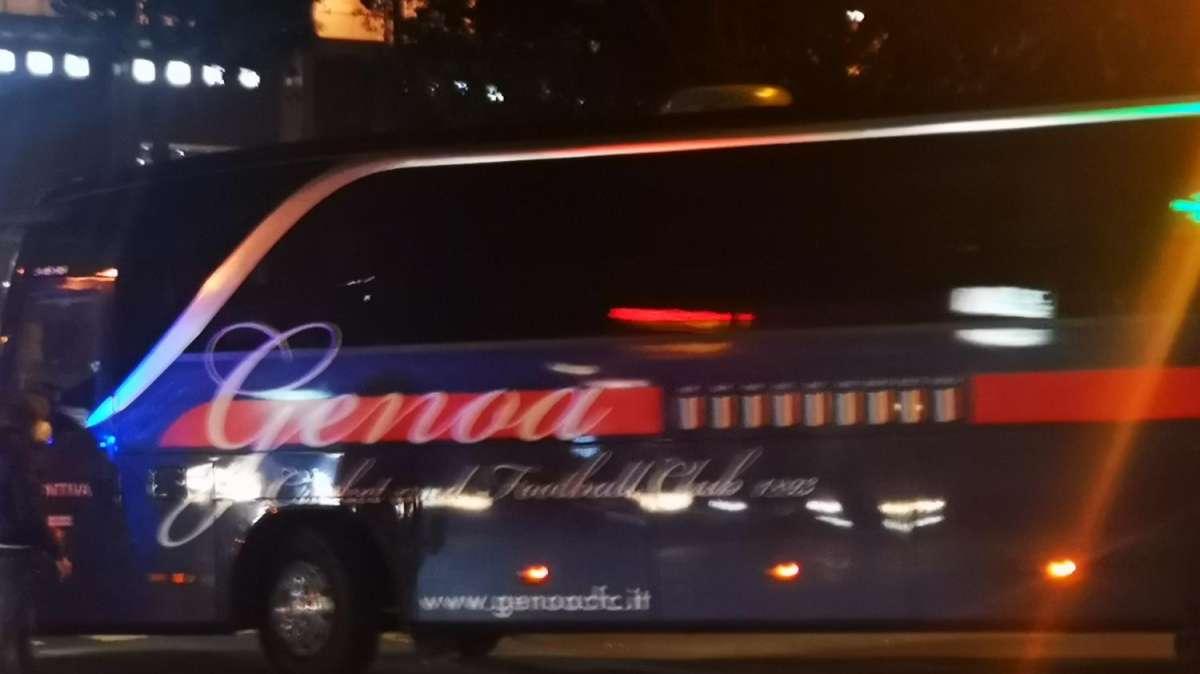 Genoa, terminata la rifinitura, squadra partita per Bergamo