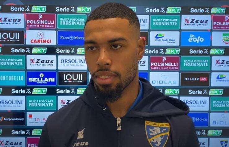 Genoa, l'attaccante Gabriel Charpentier ceduto al Parma
