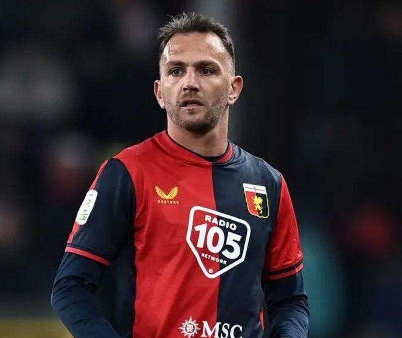 Stelle nello Sport, all'asta su Memorabid la maglia di Mimmo Criscito