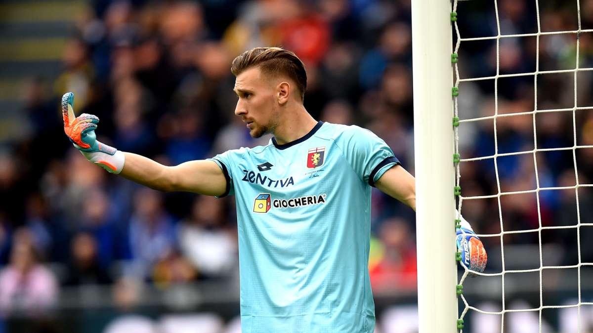 Damiani: "Radu via dal Genoa"