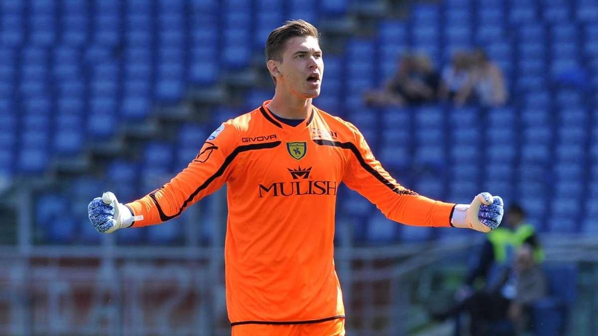 Genoa, vicino l'acquisto del portiere del Chievo Semper