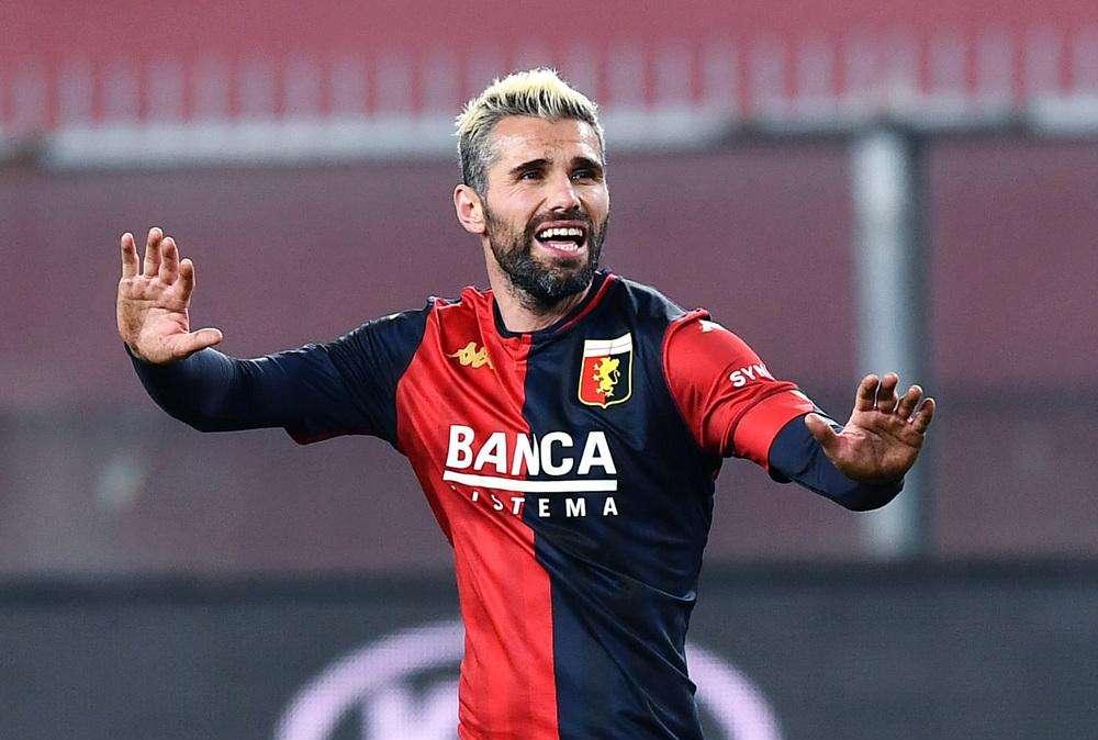 Pavoletti, altro gol da...genoano; Grifone in vantaggio nel ciapanò                               