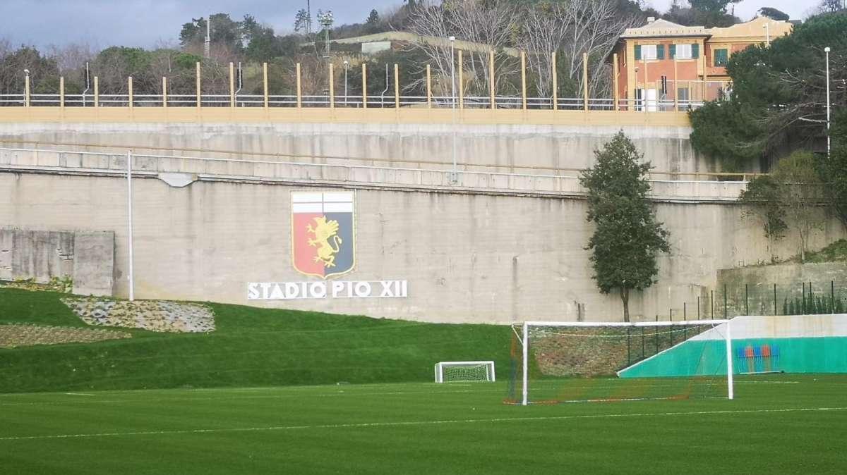 Genoa, a Villa Rostan sfogliando la margherita sul modulo da adottare