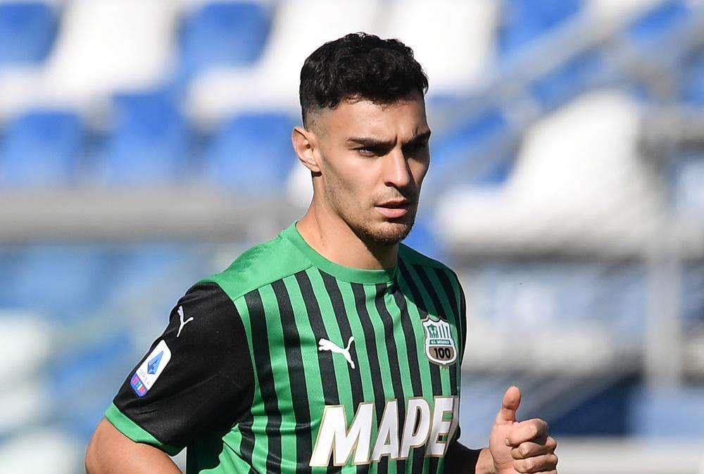Sassuolo, positivo al Covid 19 il difensore  Kaan Ayhan